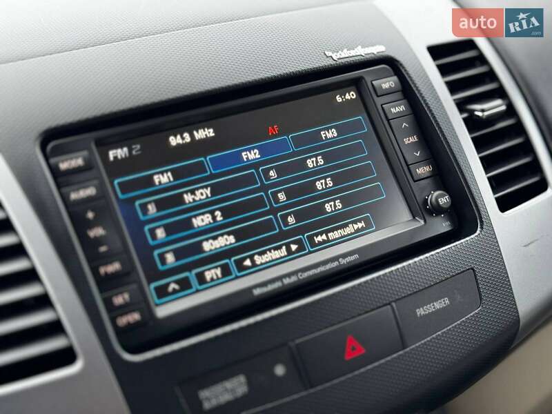 Внедорожник / Кроссовер Mitsubishi Outlander 2011 в Дрогобыче