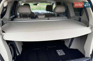 Внедорожник / Кроссовер Mitsubishi Outlander 2011 в 