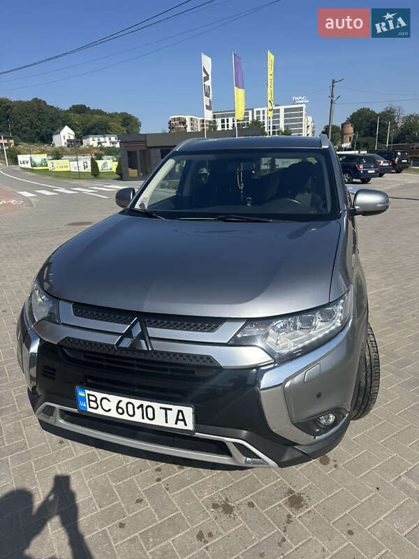 Mitsubishi Outlander 2018