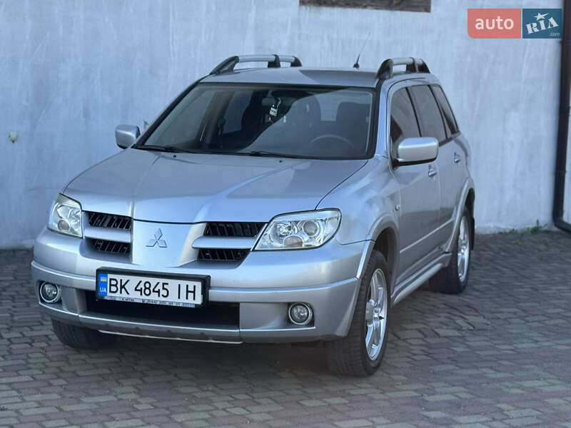 Внедорожник / Кроссовер Mitsubishi Outlander 2007 в Ровно