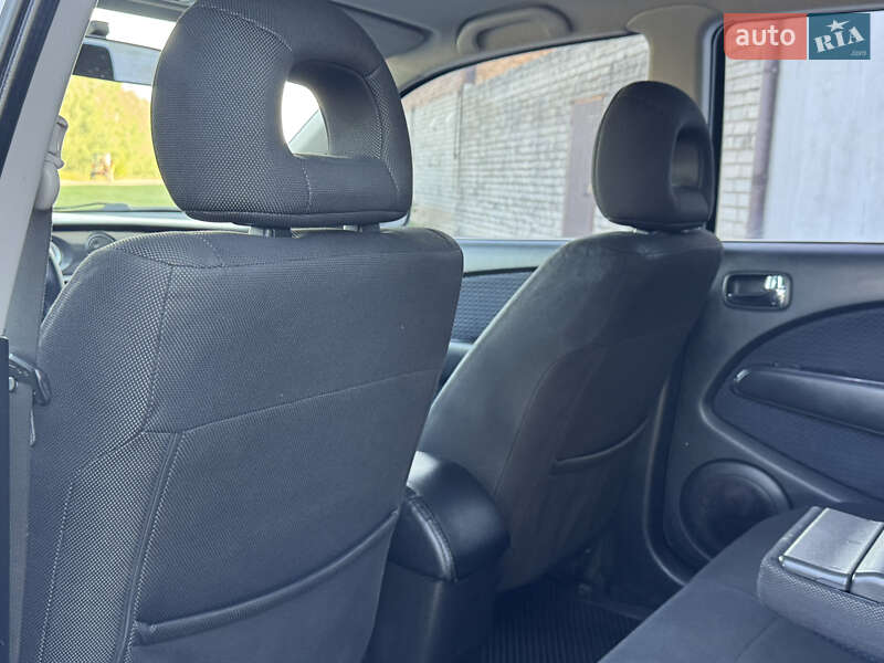 Внедорожник / Кроссовер Mitsubishi Outlander 2007 в Ровно