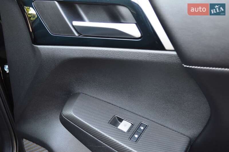 Позашляховик / Кросовер Mitsubishi Outlander 2021 в Одесі