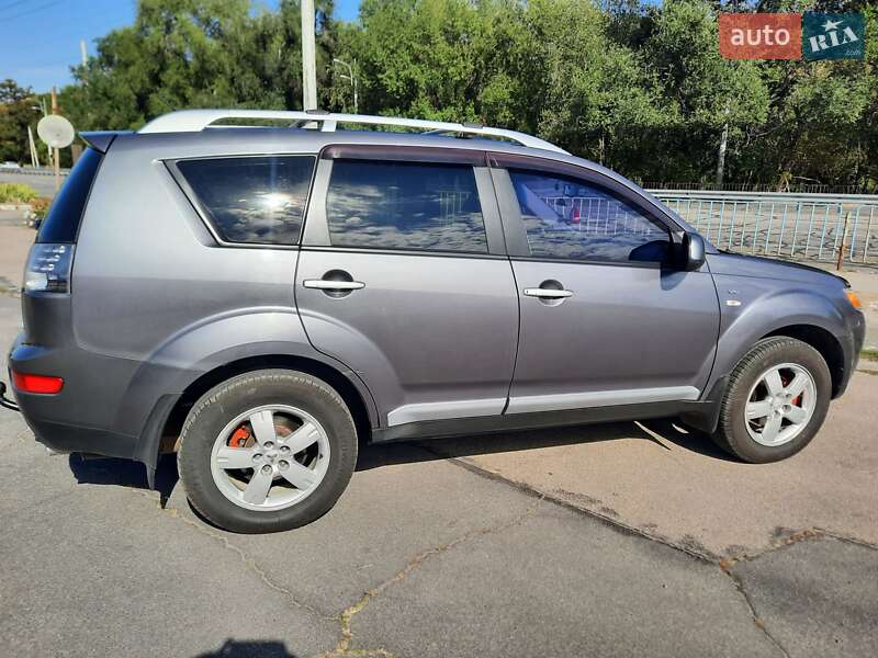 Позашляховик / Кросовер Mitsubishi Outlander 2008 в Дніпрі