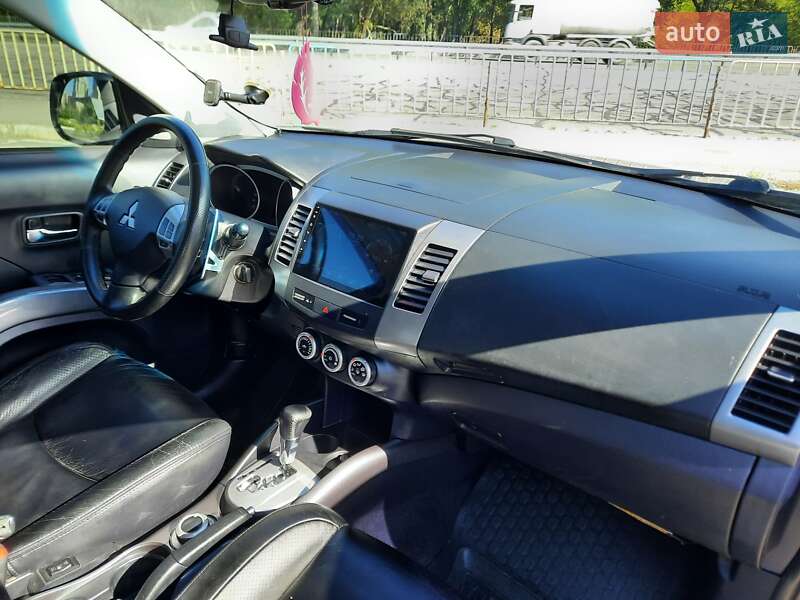 Позашляховик / Кросовер Mitsubishi Outlander 2008 в Дніпрі