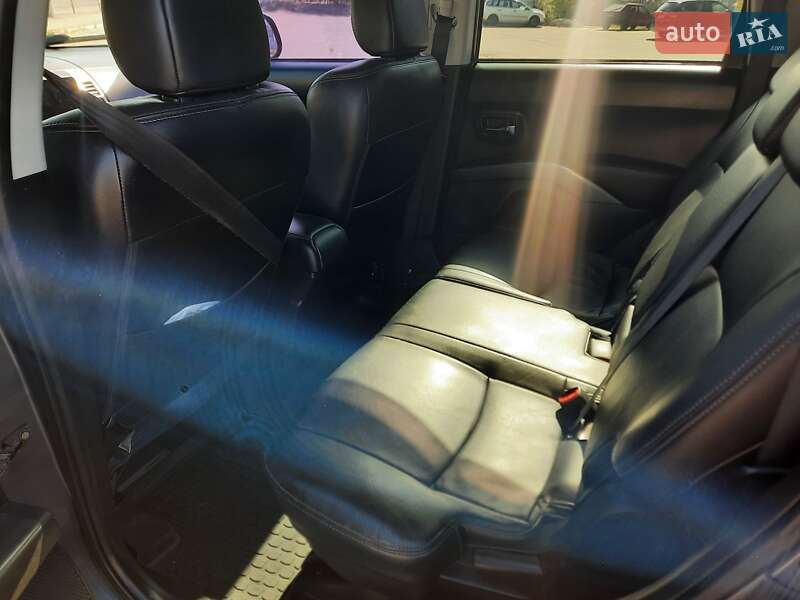 Позашляховик / Кросовер Mitsubishi Outlander 2008 в Дніпрі