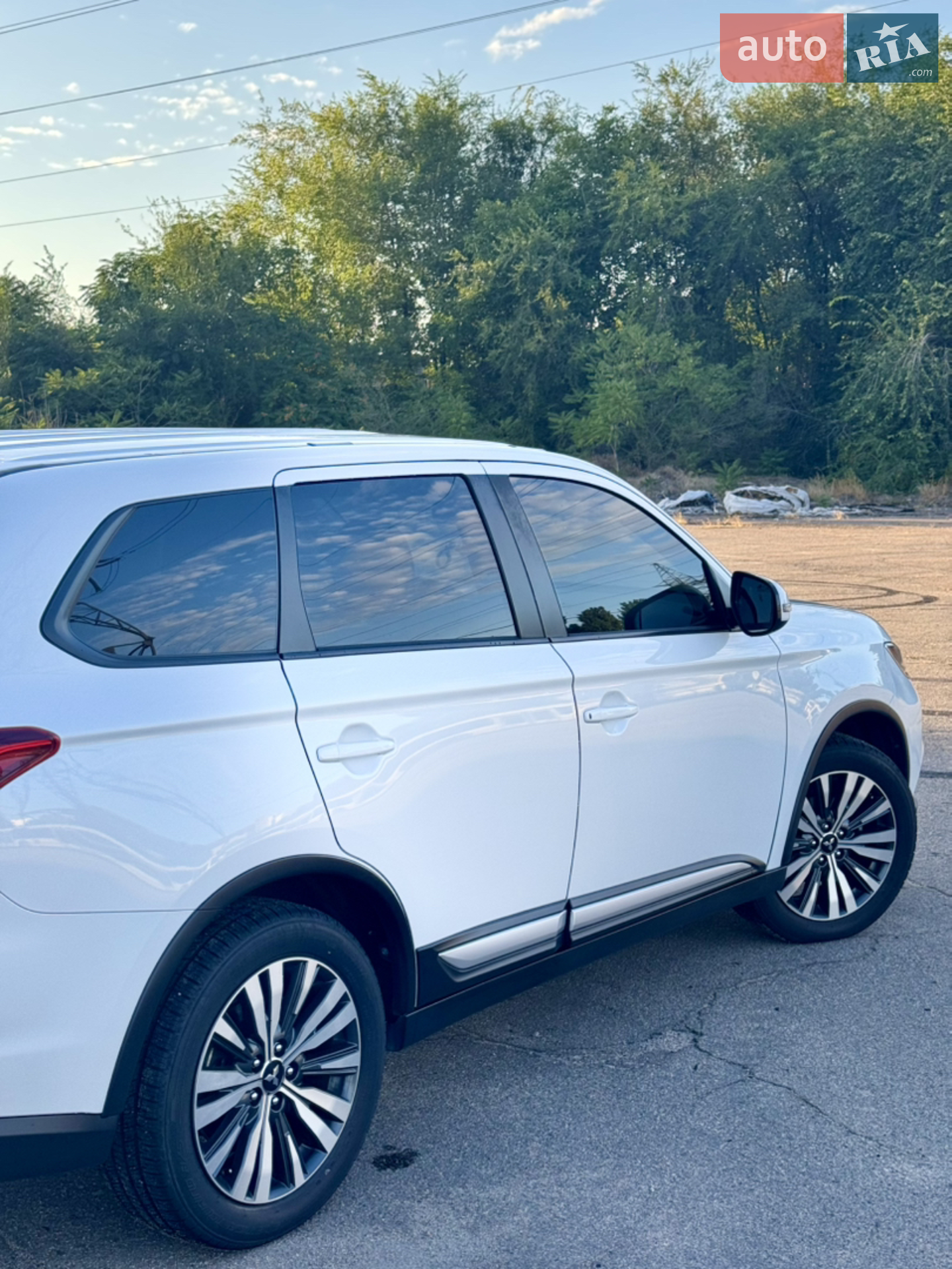 2020 Mitsubishi Outlander - мініатюра 4