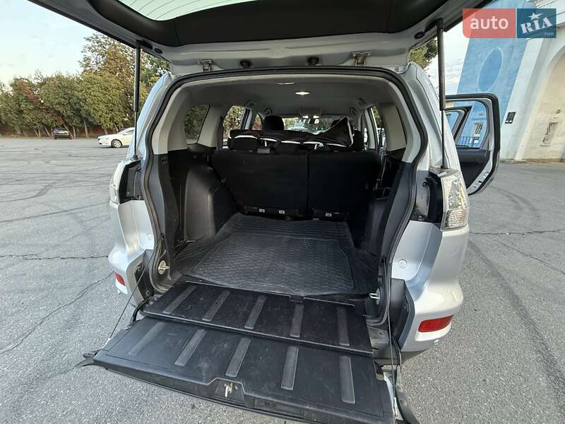 Внедорожник / Кроссовер Mitsubishi Outlander 2010 в Ужгороде