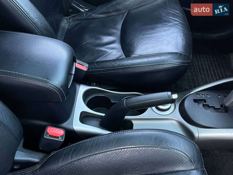 Позашляховик / Кросовер Mitsubishi Outlander 2007 в Львові