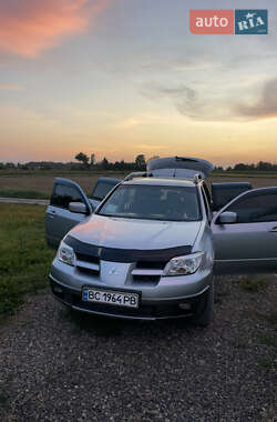 Внедорожник / Кроссовер Mitsubishi Outlander 2005 в 