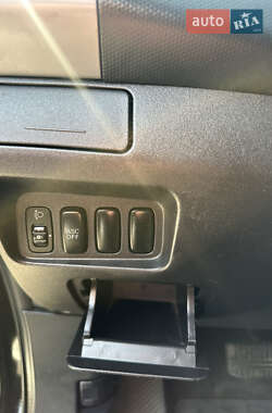 Внедорожник / Кроссовер Mitsubishi Outlander 2010 в 