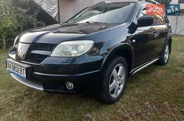 Внедорожник / Кроссовер Mitsubishi Outlander 2006 в Киеве