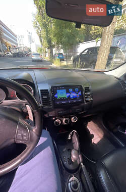 Внедорожник / Кроссовер Mitsubishi Outlander 2007 в 
