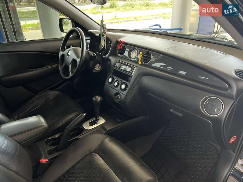 Внедорожник / Кроссовер Mitsubishi Outlander 2007 в Николаеве