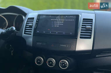Внедорожник / Кроссовер Mitsubishi Outlander 2007 в 