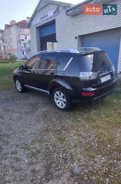 Внедорожник / Кроссовер Mitsubishi Outlander 2008 в 
