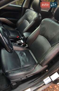 Внедорожник / Кроссовер Mitsubishi Outlander 2008 в 