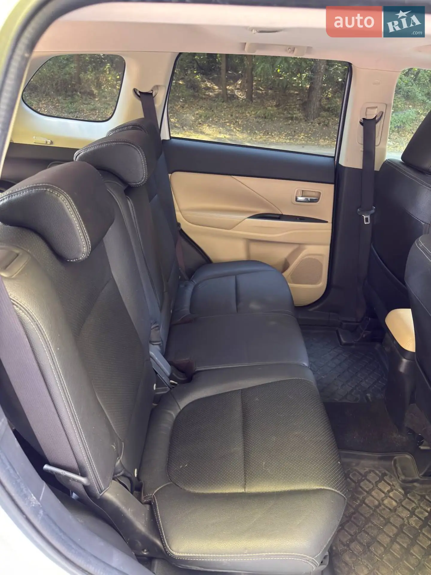 2017 Mitsubishi Outlander - мініатюра 28