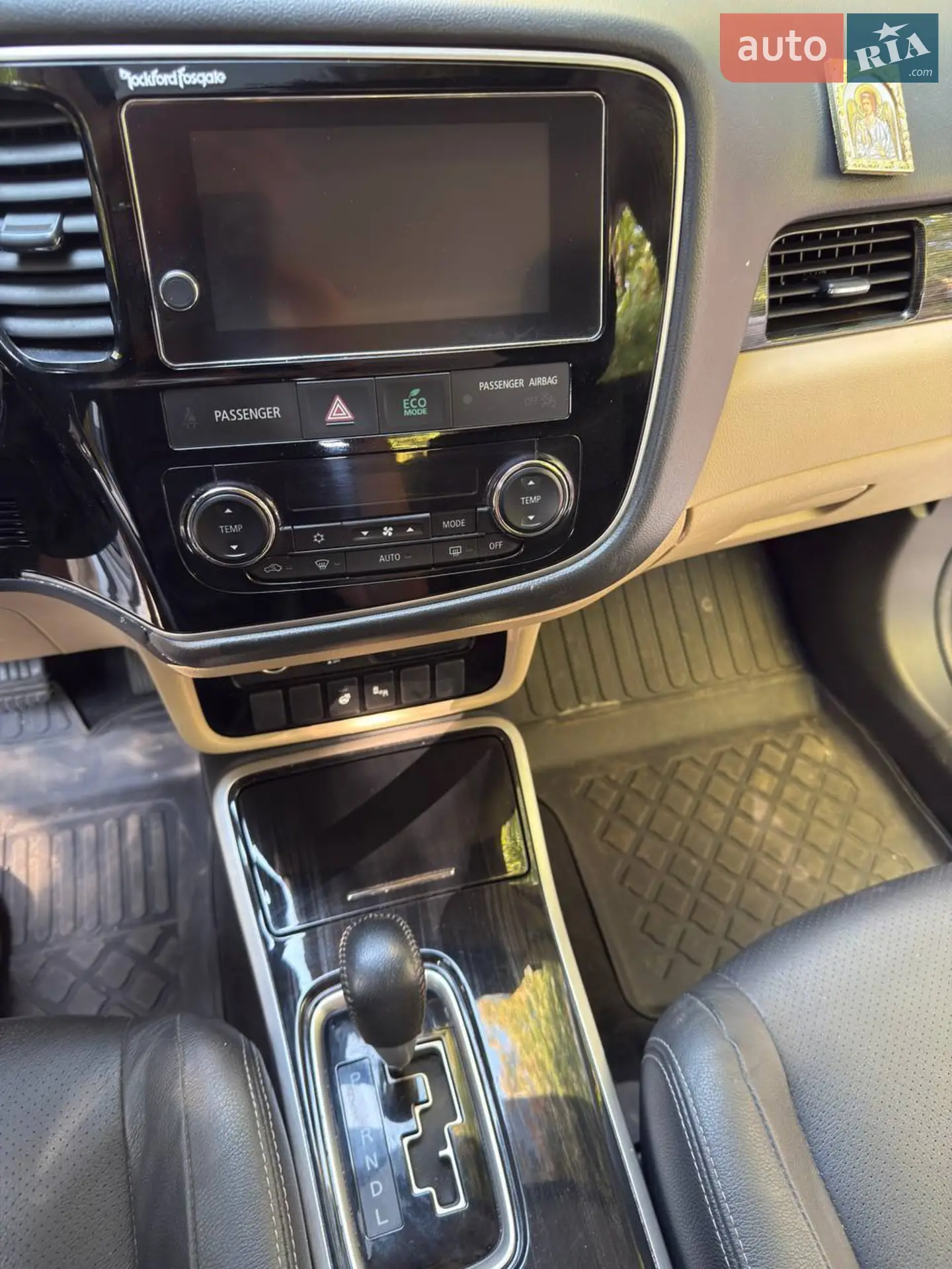 2017 Mitsubishi Outlander - мініатюра 32