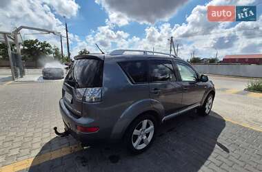 Внедорожник / Кроссовер Mitsubishi Outlander 2008 в 