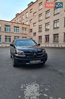 Внедорожник / Кроссовер Mitsubishi Outlander 2007 в 