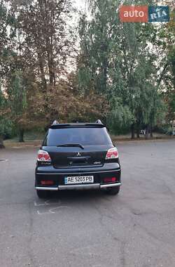 Внедорожник / Кроссовер Mitsubishi Outlander 2007 в 