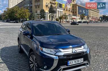 Внедорожник / Кроссовер Mitsubishi Outlander 2019 в Харькове