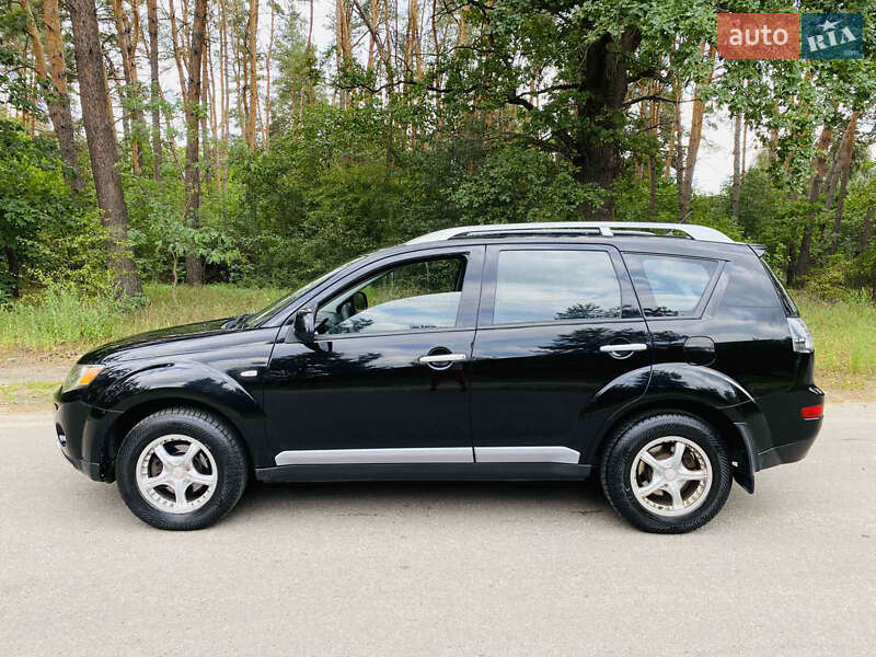 Внедорожник / Кроссовер Mitsubishi Outlander 2008 в Харькове
