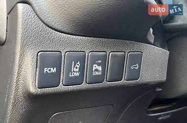Позашляховик / Кросовер Mitsubishi Outlander 2013 в 