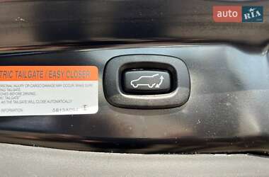 Позашляховик / Кросовер Mitsubishi Outlander 2013 в 