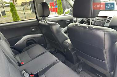 Внедорожник / Кроссовер Mitsubishi Outlander 2011 в 