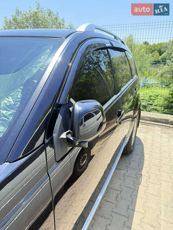Внедорожник / Кроссовер Mitsubishi Outlander 2008 в Черновцах фото 14 Внедорожник / Кроссовер Mitsubishi Outlander 2008 в Черновцах