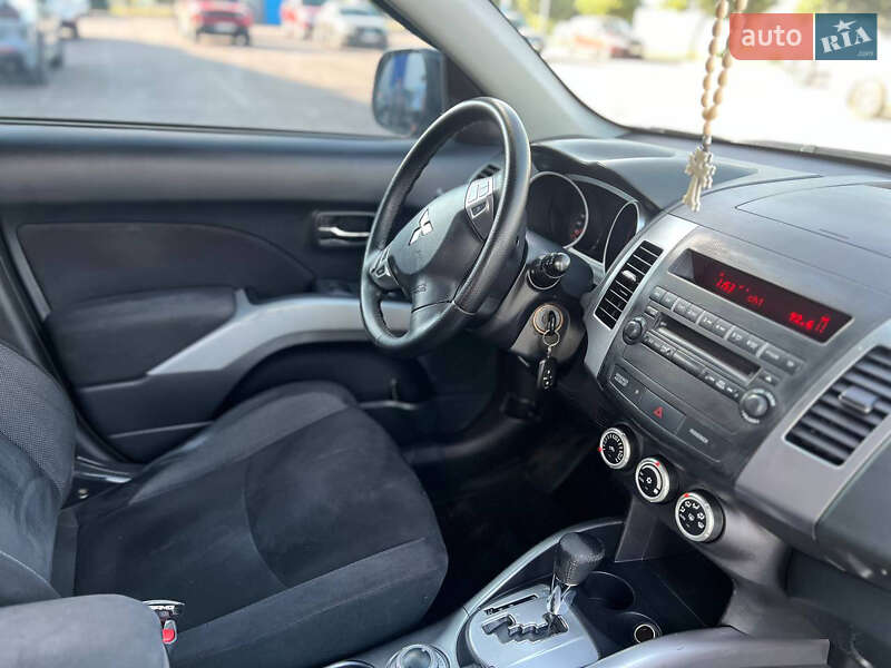 Позашляховик / Кросовер Mitsubishi Outlander 2008 в Дніпрі