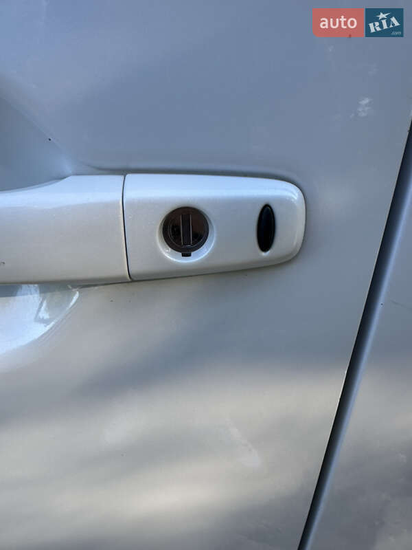 Позашляховик / Кросовер Mitsubishi Outlander 2013 в Харкові
