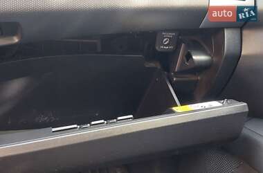 Внедорожник / Кроссовер Mitsubishi Outlander 2012 в 