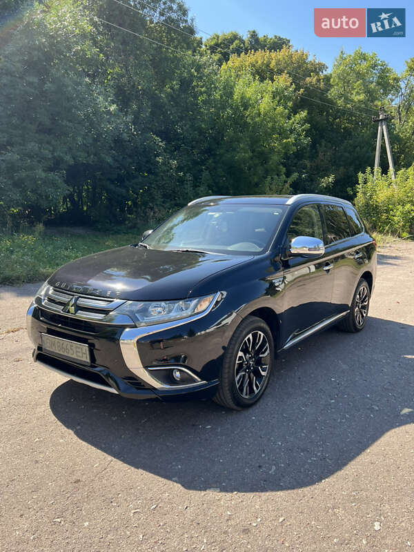 Позашляховик / Кросовер Mitsubishi Outlander 2018 в Глухові