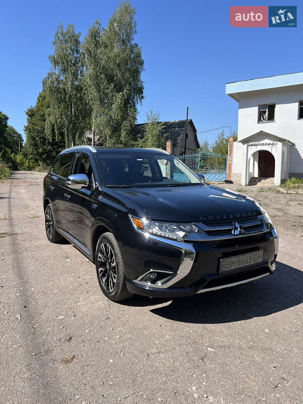 Позашляховик / Кросовер Mitsubishi Outlander 2018 в Глухові