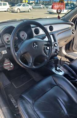 Внедорожник / Кроссовер Mitsubishi Outlander 2005 в 