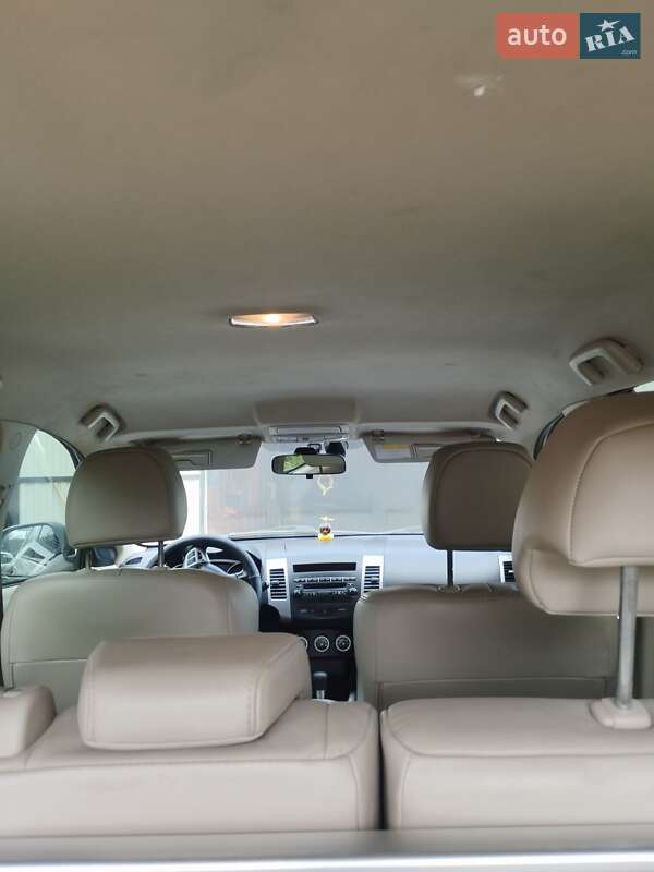 Позашляховик / Кросовер Mitsubishi Outlander 2008 в Кам'янець-Подільському