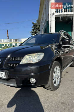 Внедорожник / Кроссовер Mitsubishi Outlander 2006 в Черкассах