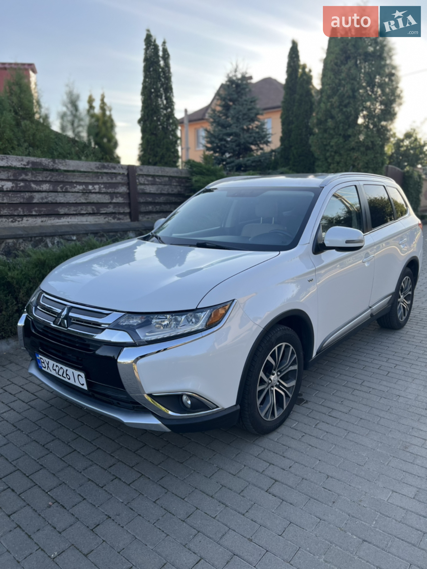 2015 Mitsubishi Outlander - мініатюра 9