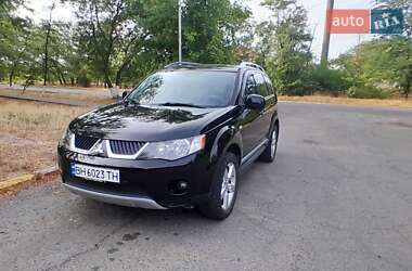 Внедорожник / Кроссовер Mitsubishi Outlander 2008 в 
