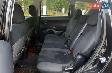 Внедорожник / Кроссовер Mitsubishi Outlander 2008 в 