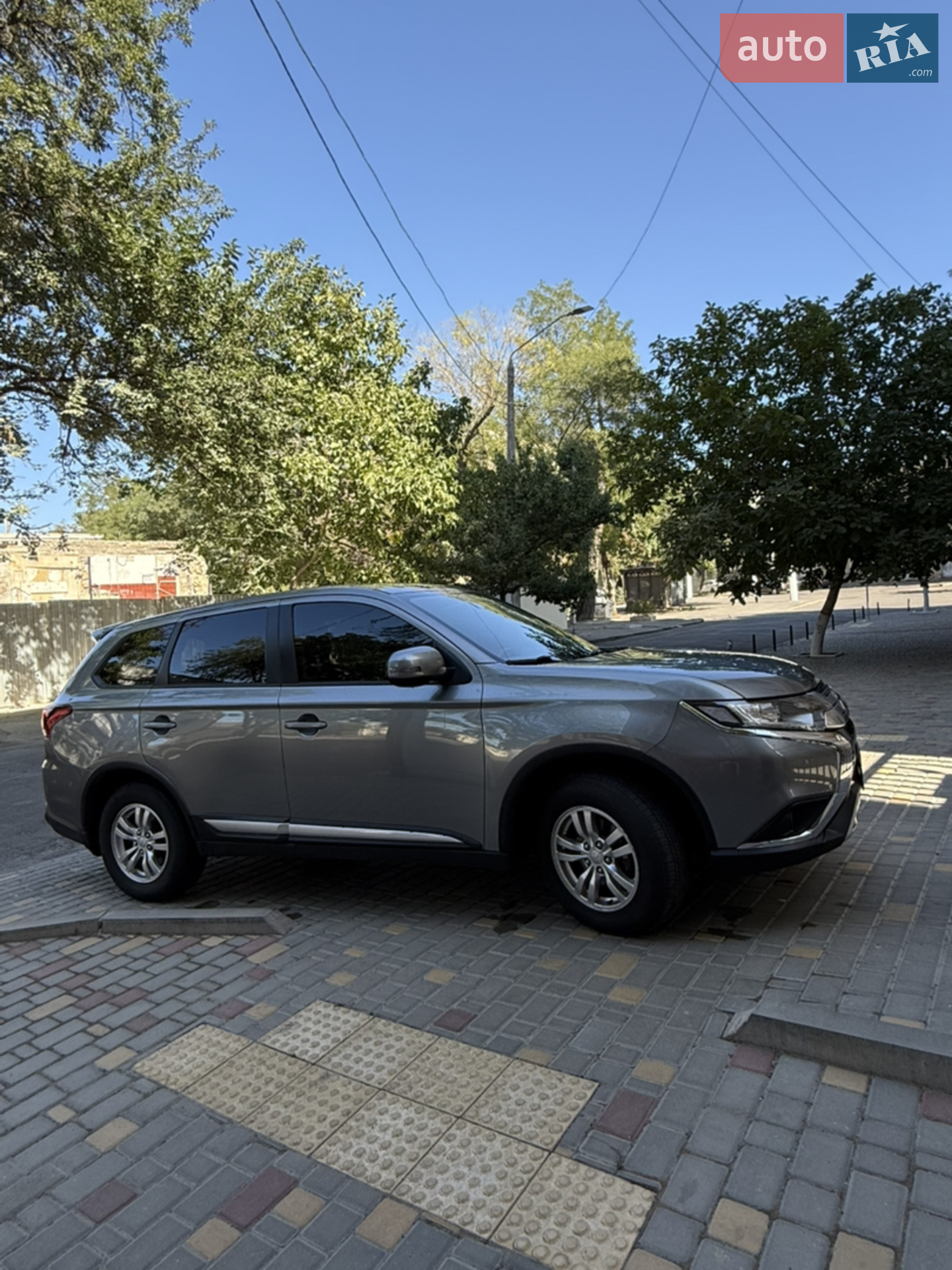 2019 Mitsubishi Outlander - мініатюра 3