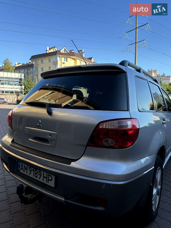 Позашляховик / Кросовер Mitsubishi Outlander 2005 в Софіївській Борщагівці