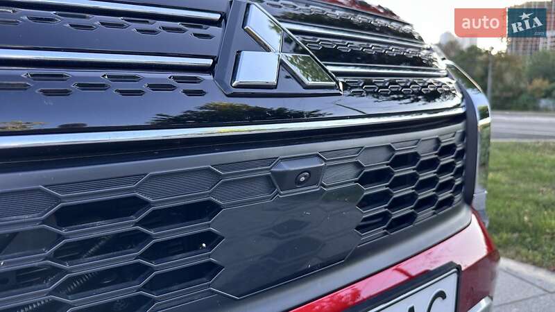 Внедорожник / Кроссовер Mitsubishi Outlander 2023 в Днепре фото 30 Внедорожник / Кроссовер Mitsubishi Outlander 2023 в Днепре