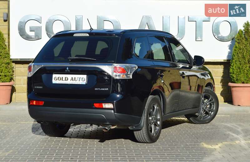 Внедорожник / Кроссовер Mitsubishi Outlander 2013 в Одессе фото 10 Внедорожник / Кроссовер Mitsubishi Outlander 2013 в Одессе