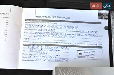 Внедорожник / Кроссовер Mitsubishi Outlander 2013 в 