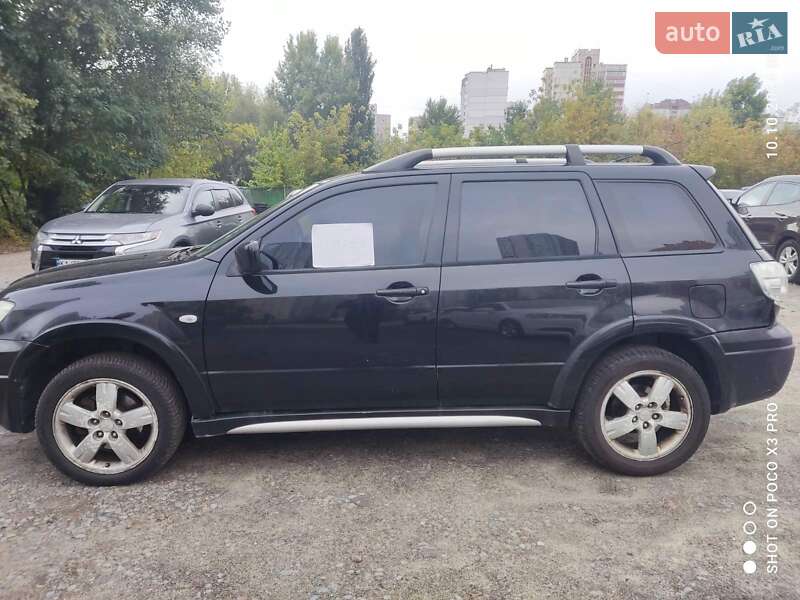 Внедорожник / Кроссовер Mitsubishi Outlander 2007 в Киеве