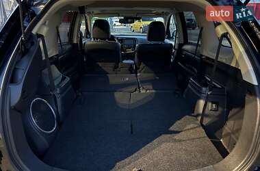 Внедорожник / Кроссовер Mitsubishi Outlander 2018 в 