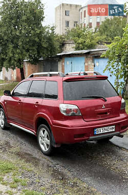 Внедорожник / Кроссовер Mitsubishi Outlander 2007 в 